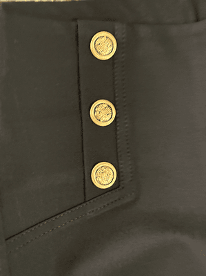 Leggings com Botões Dourados