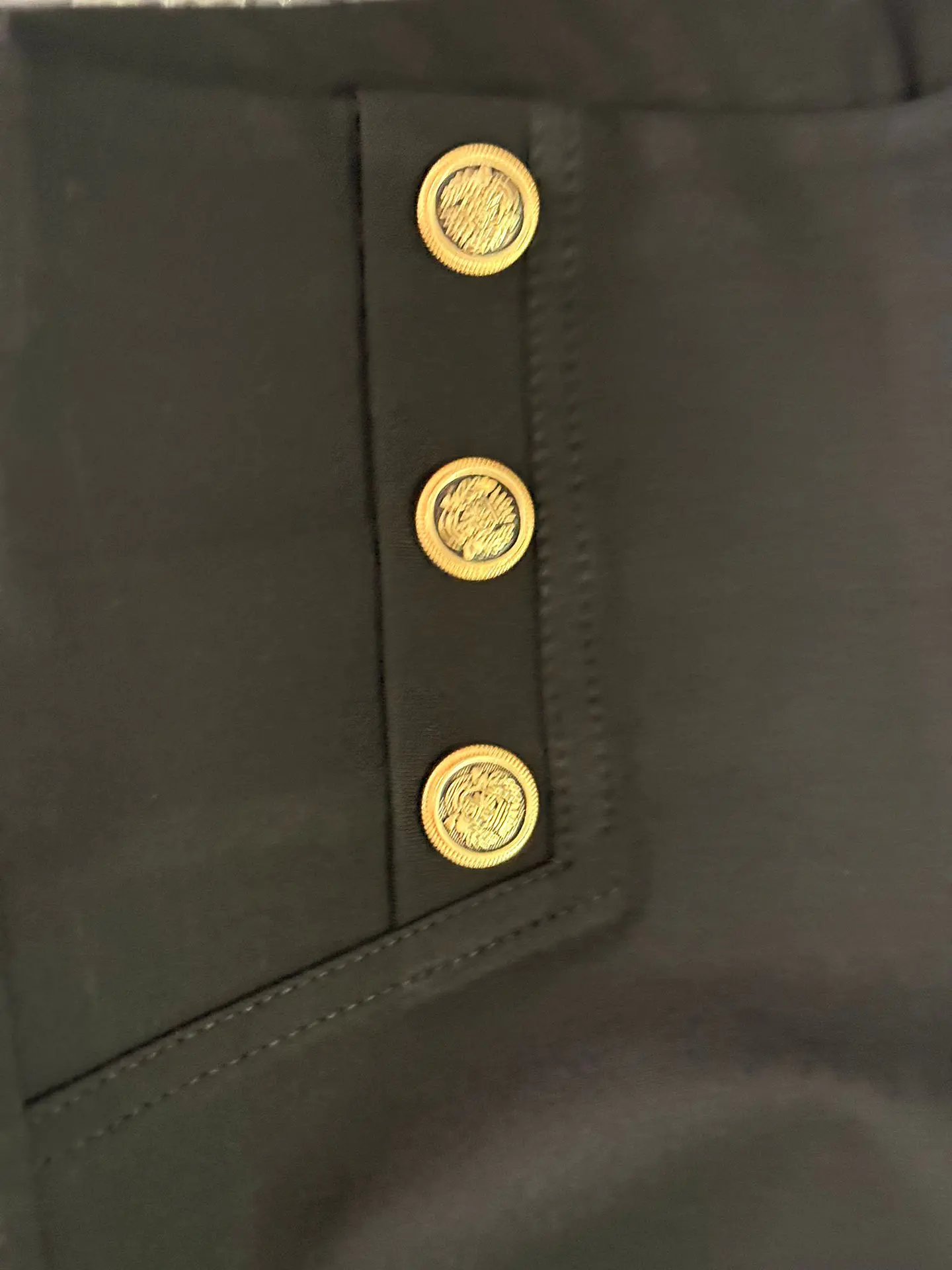 Leggings com Botões Dourados 2