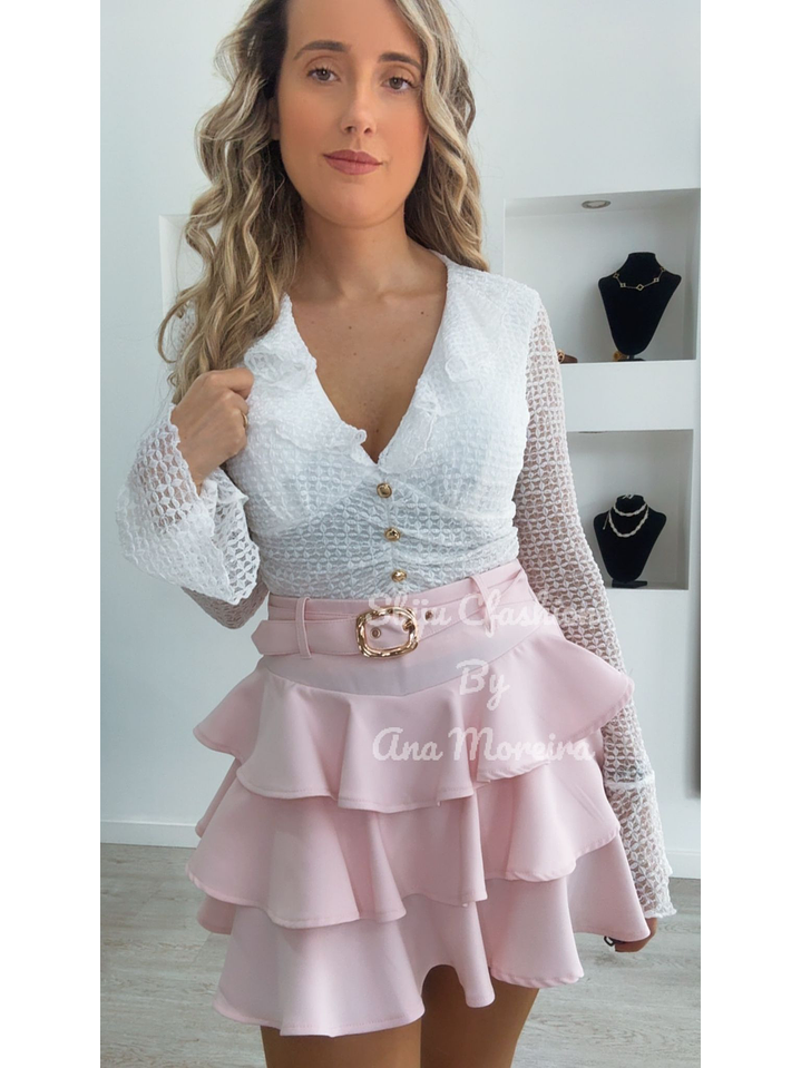 Blusa em Renda com Folhos e Botões Dourados 6