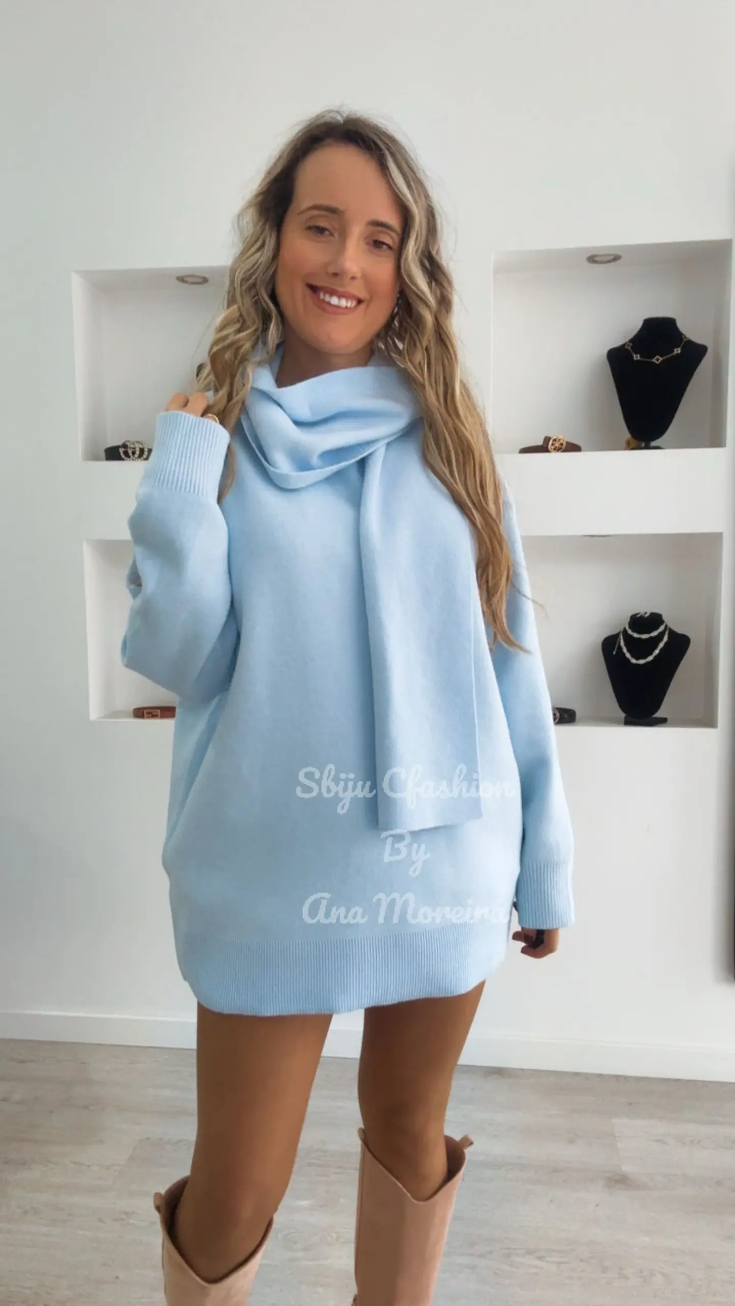 Camisolão com Cachecol em Malha - TU 6