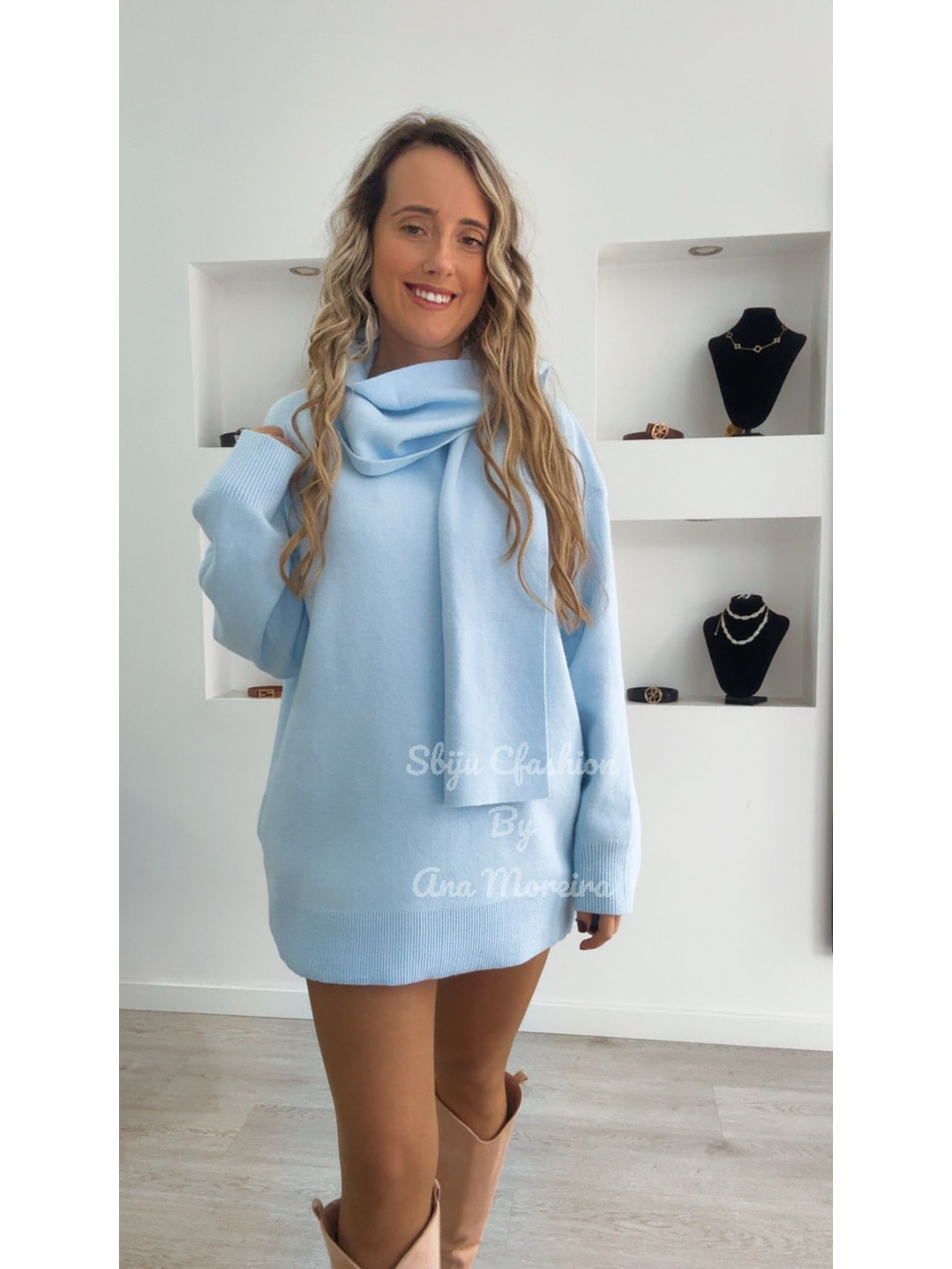 Camisolão com Cachecol em Malha - TU 10