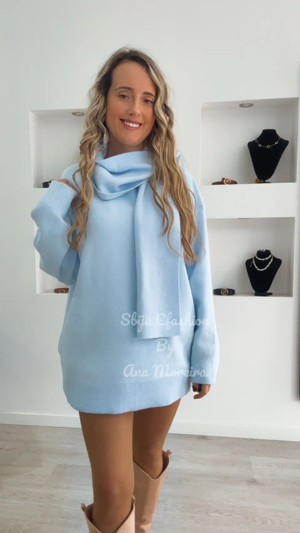 Camisolão com Cachecol em Malha - TU 10