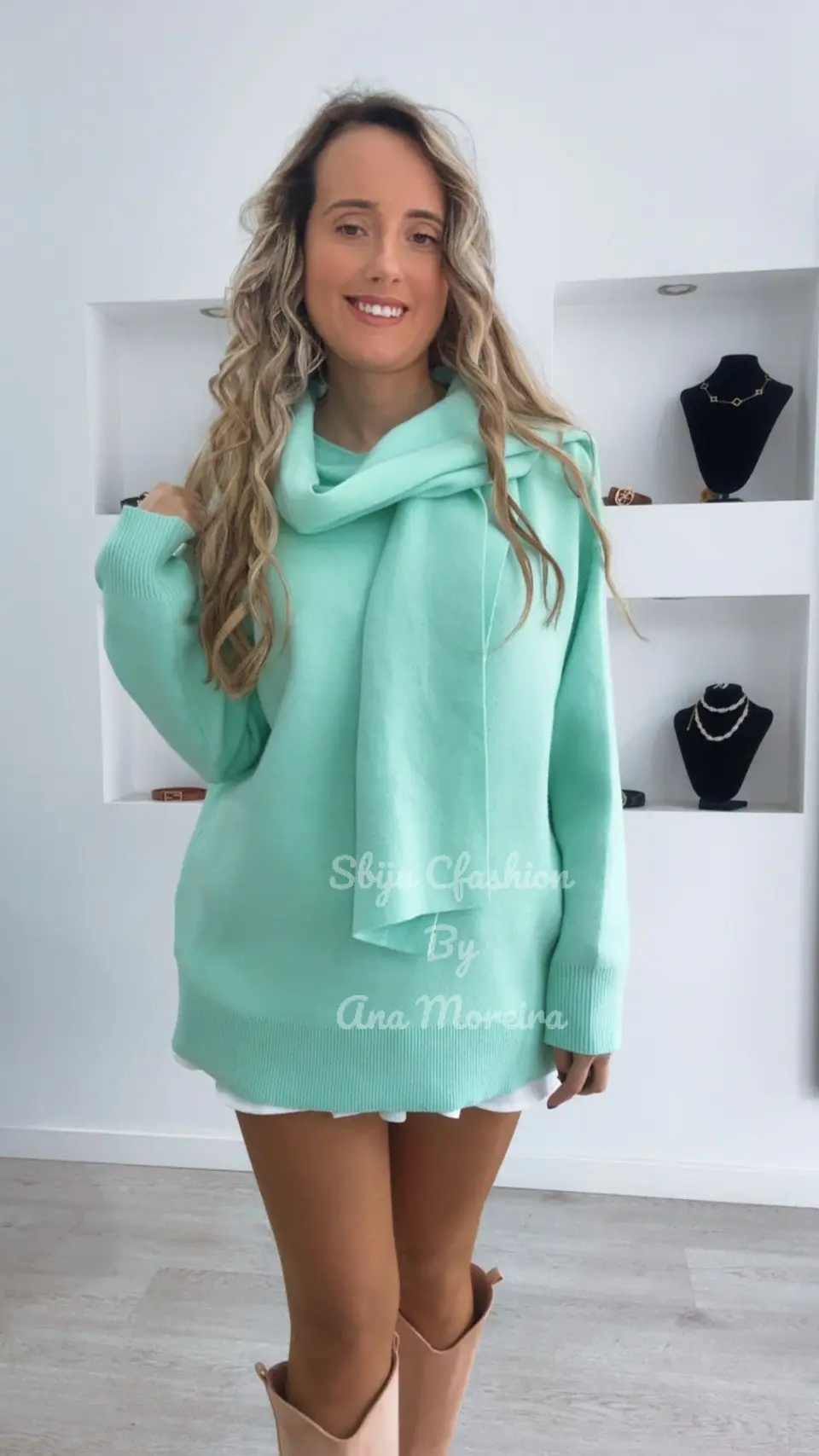 Camisolão com Cachecol em Malha - TU 4