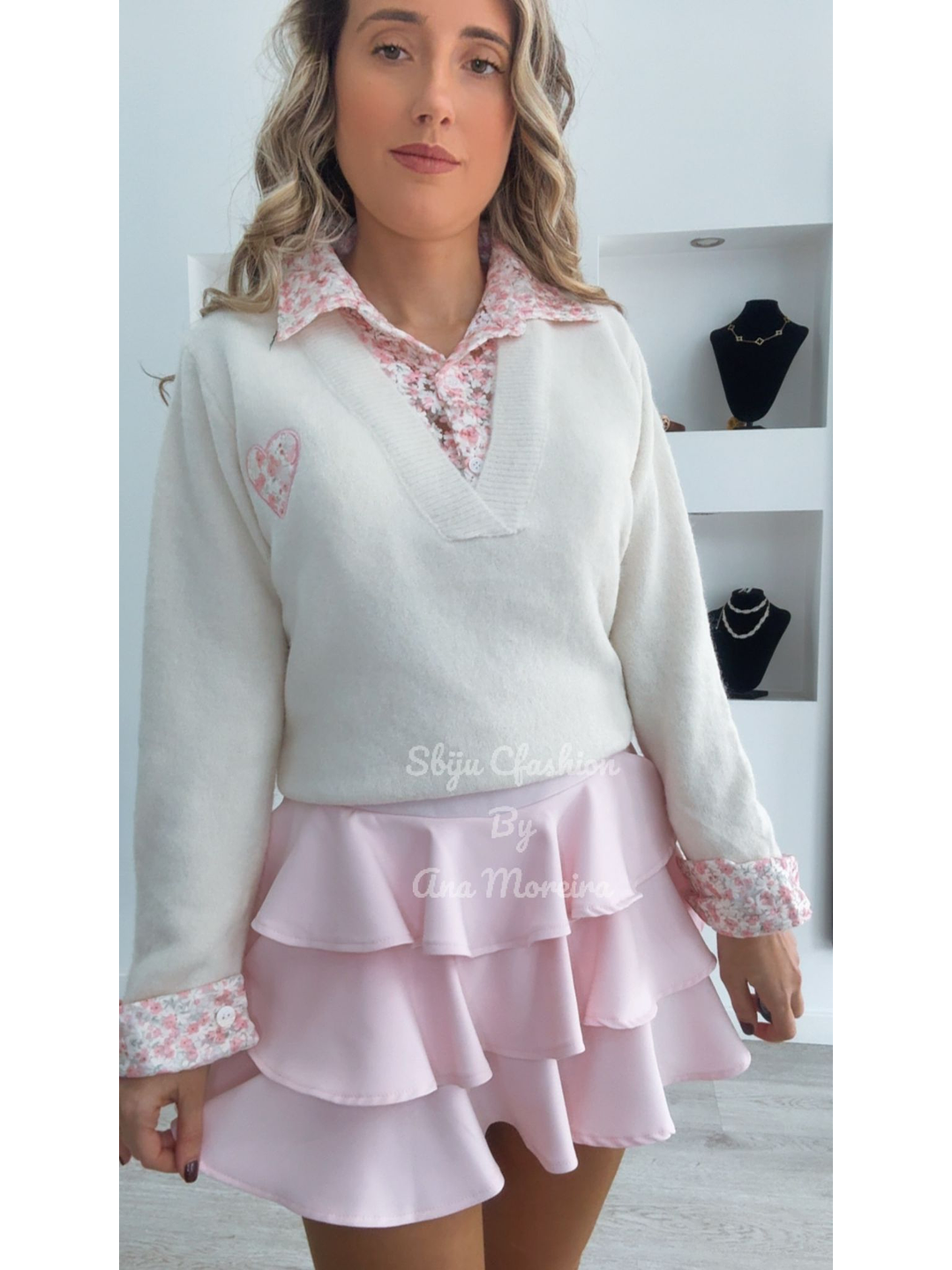 Camisola de Malha com Detalhe de Coração e Camisa Incluída - TU 14