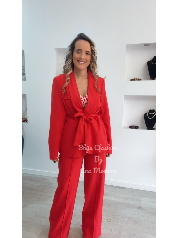 Fato de Blazer Comprido com Cinto - TU 1