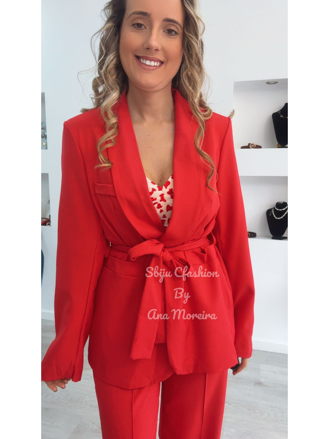 Fato de Blazer Comprido com Cinto - TU 4