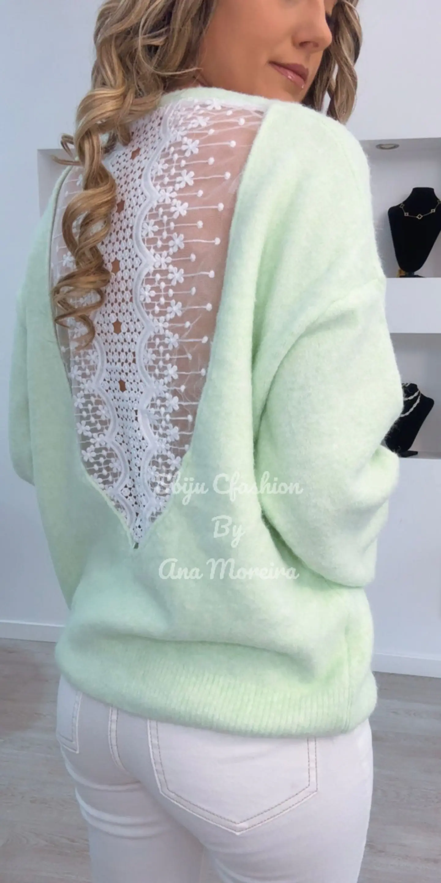 Camisola de Malha com Renda nas Costas - TU 11