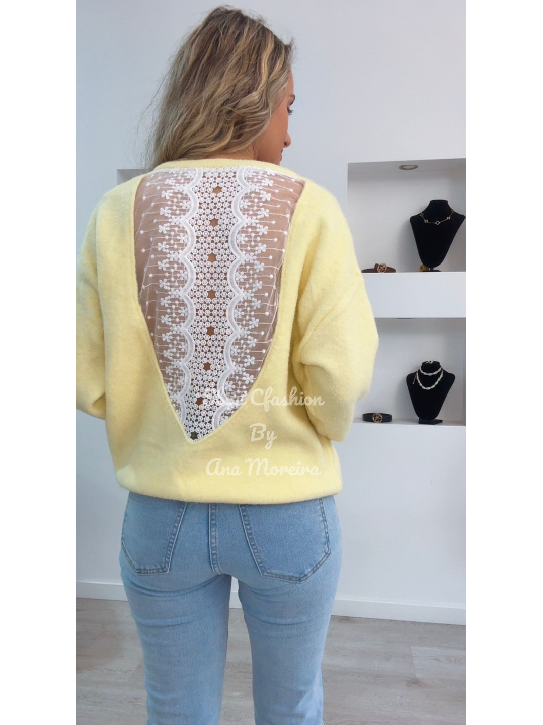 Camisola de Malha com Renda nas Costas - TU 2