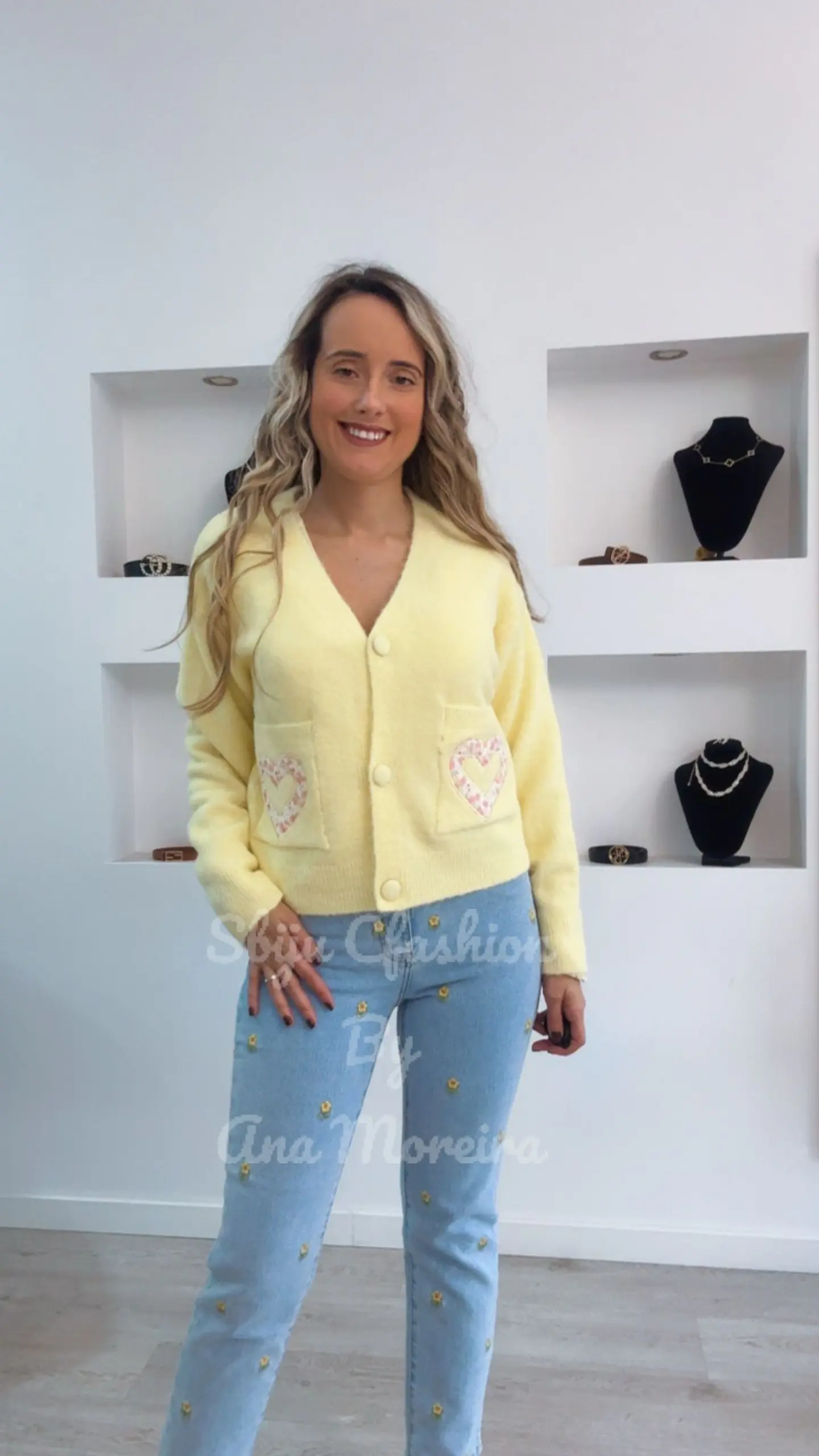 Casaco de Malha com Detalhe de Bolsos em Forma de Coração - TU 1