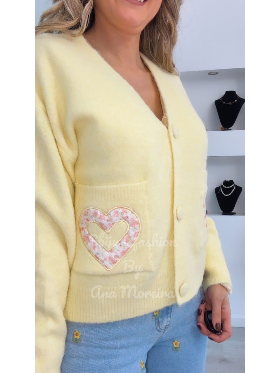 Casaco de Malha com Detalhe de Bolsos em Forma de Coração - TU 5