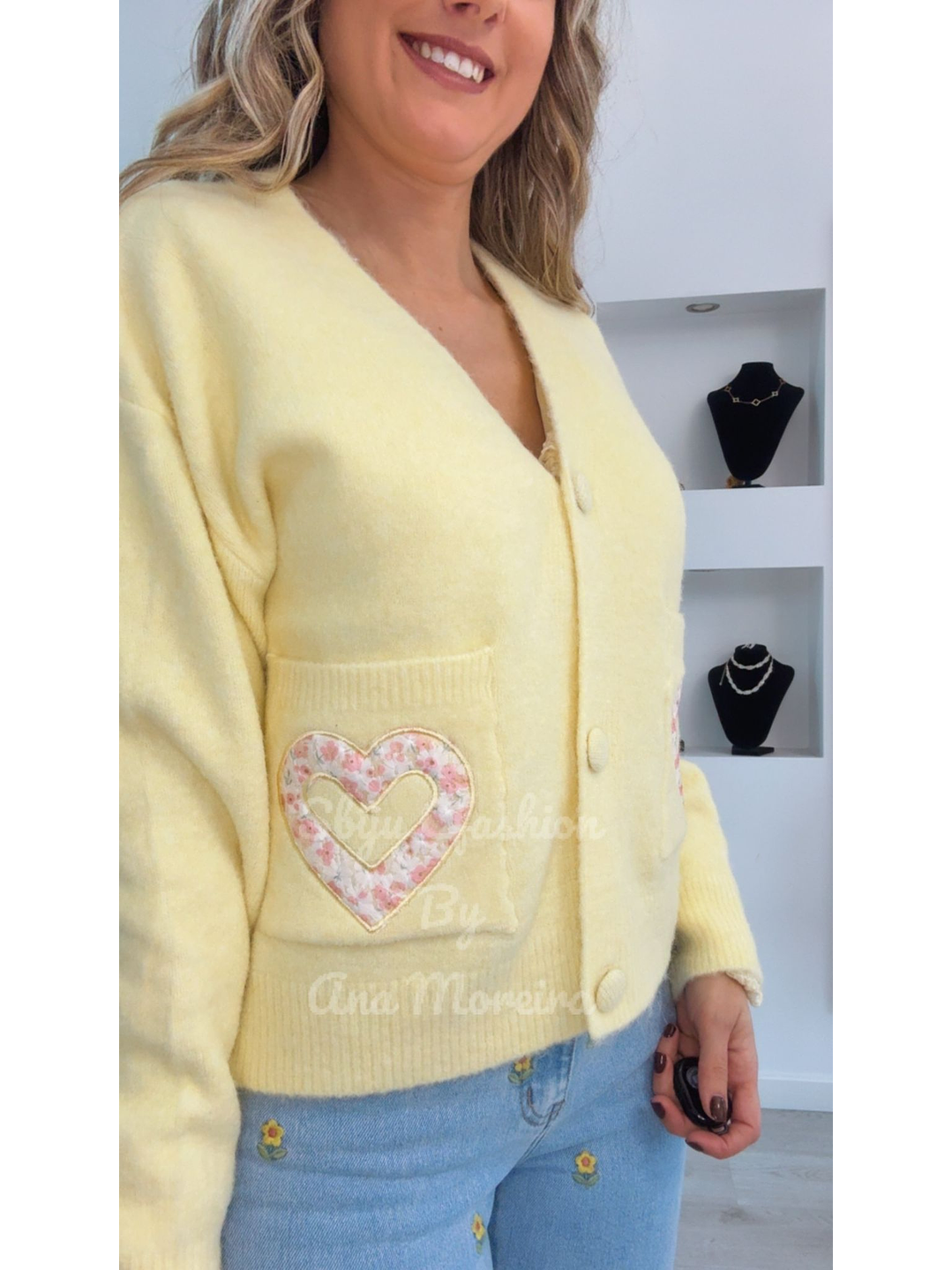 Casaco de Malha com Detalhe de Bolsos em Forma de Coração - TU 6