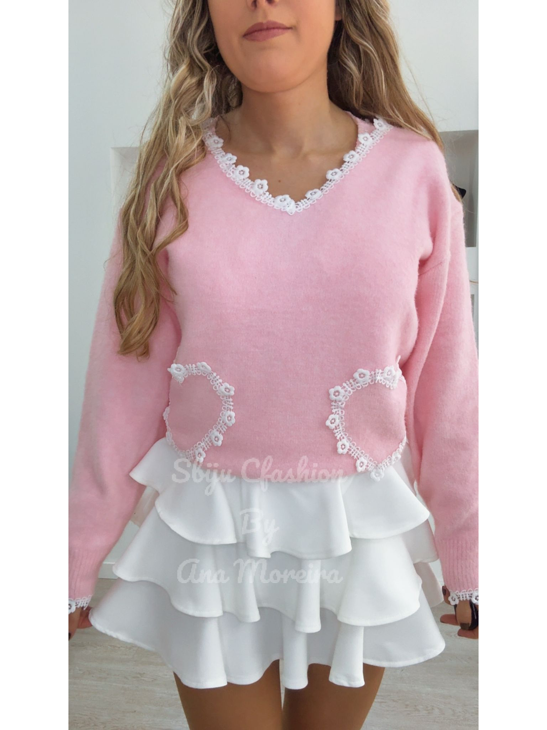 Camisola de Malha com Detalhe de Renda e Corações - TU 7