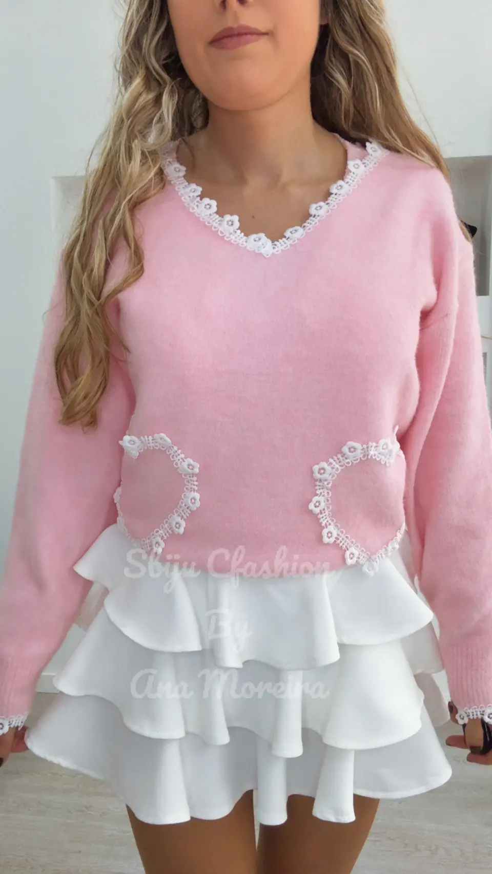 Camisola de Malha com Detalhe de Renda e Corações - TU 7