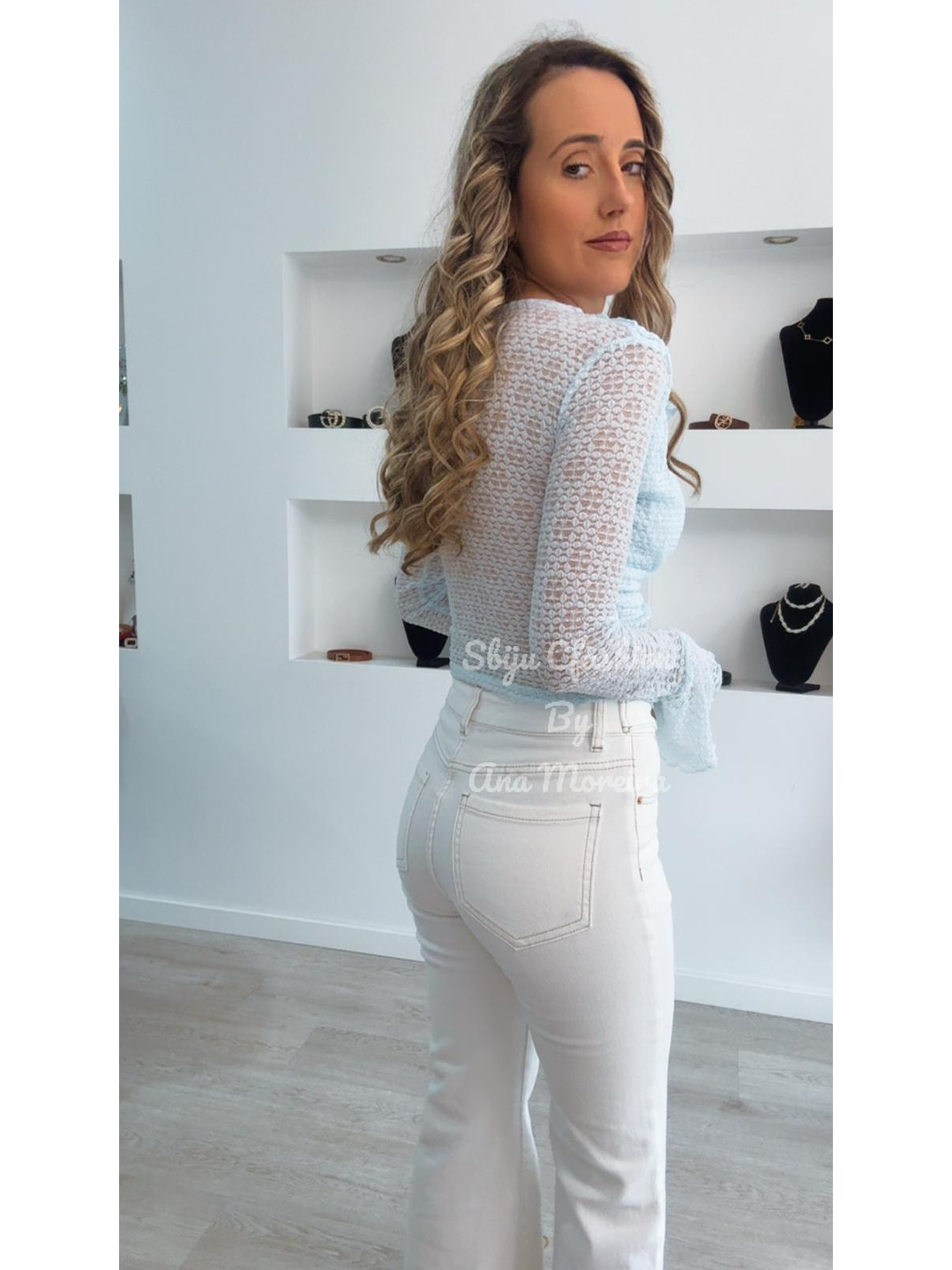 Calças Brancas à Boca de Sino - Queen Hearts 4