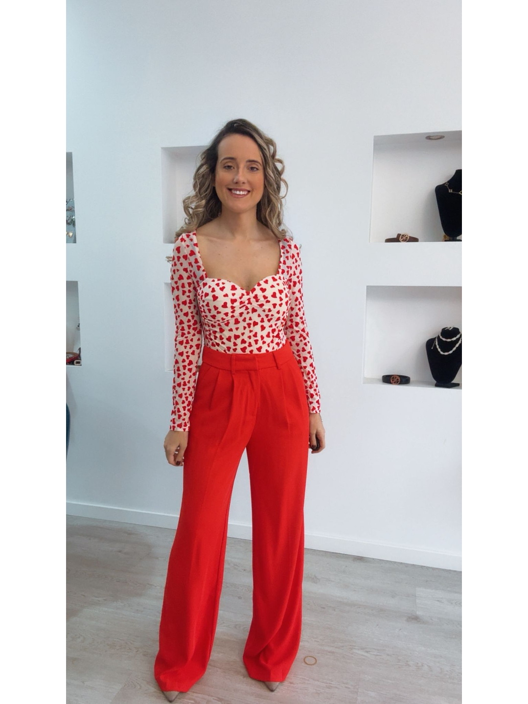 Calças em Alfaiataria Vermelhas 1