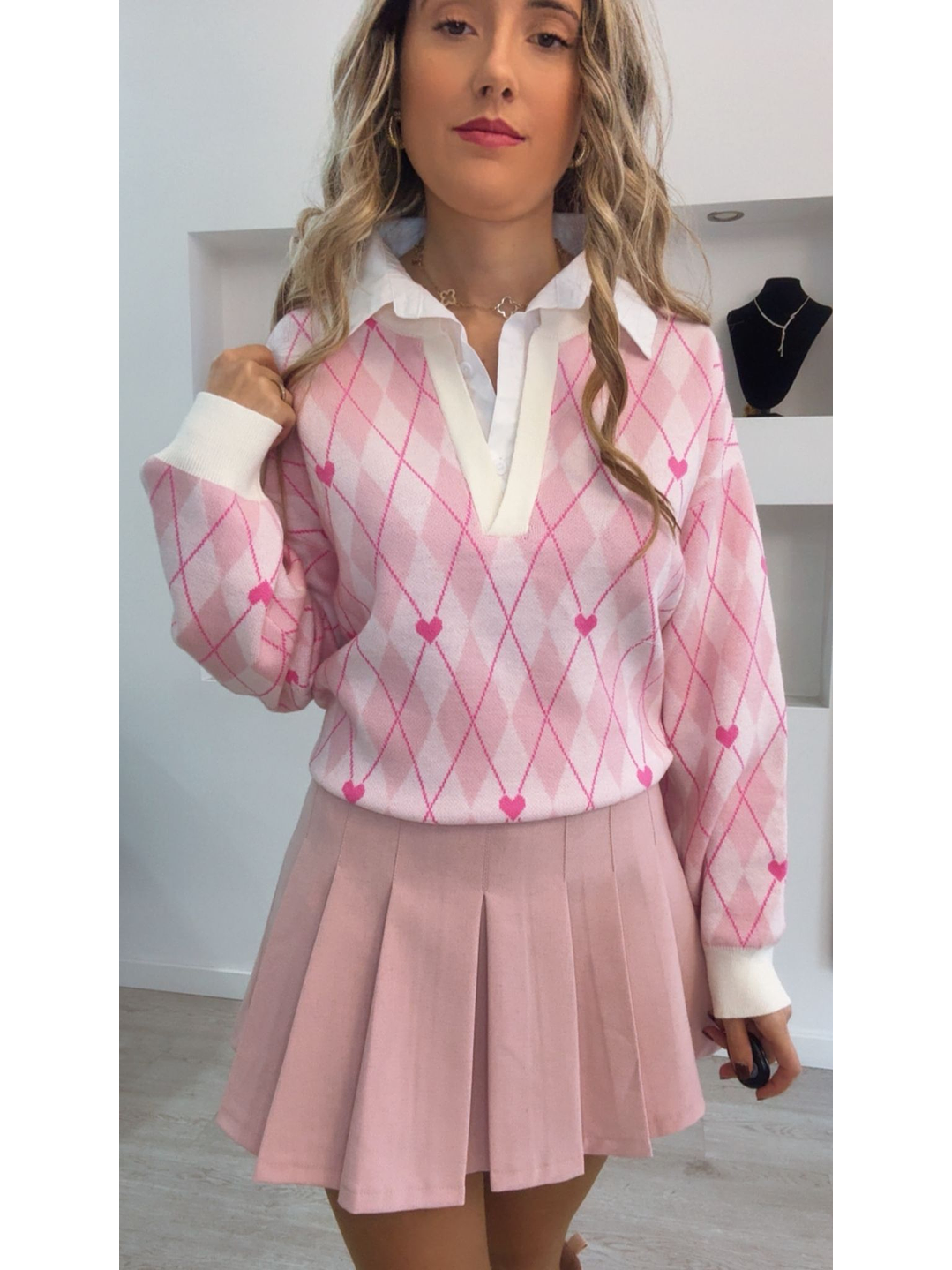 Polo com losangos e detalhe de coração e camisa incluída - TU 3