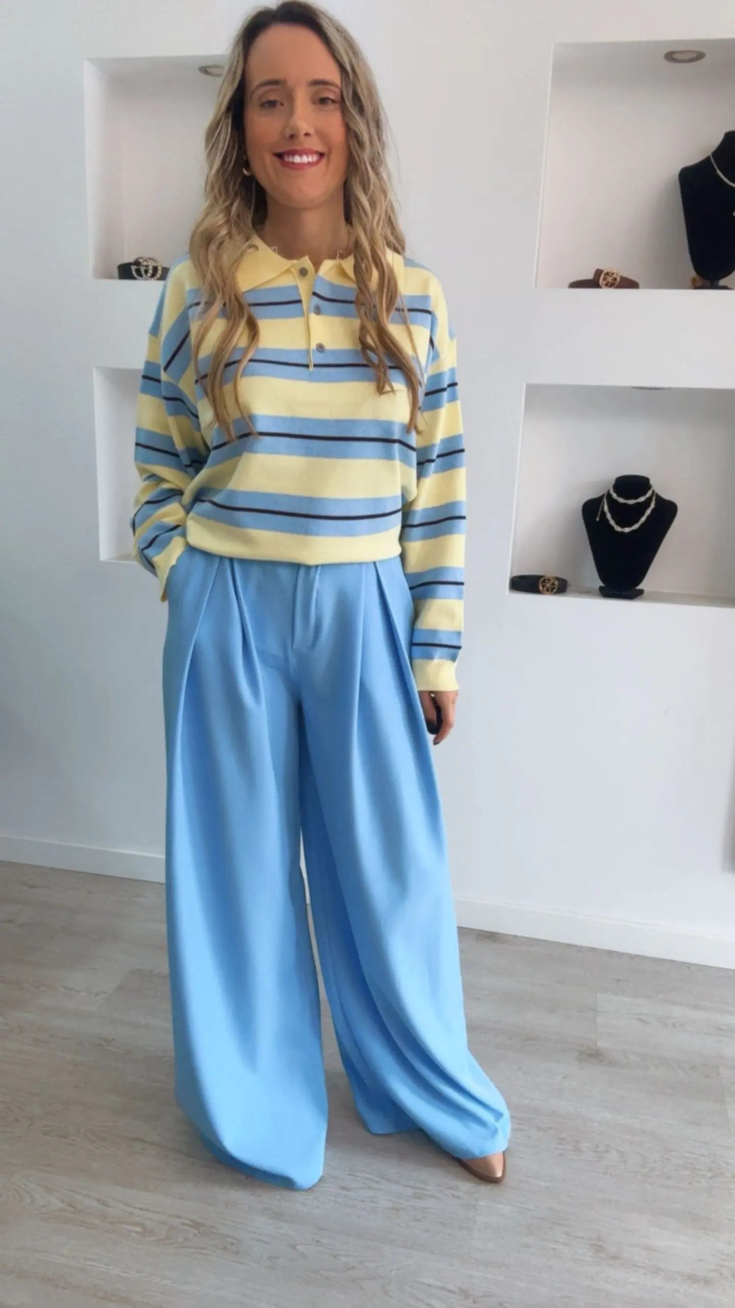 Polo de malha com riscas azuis e amarelas - TU 4