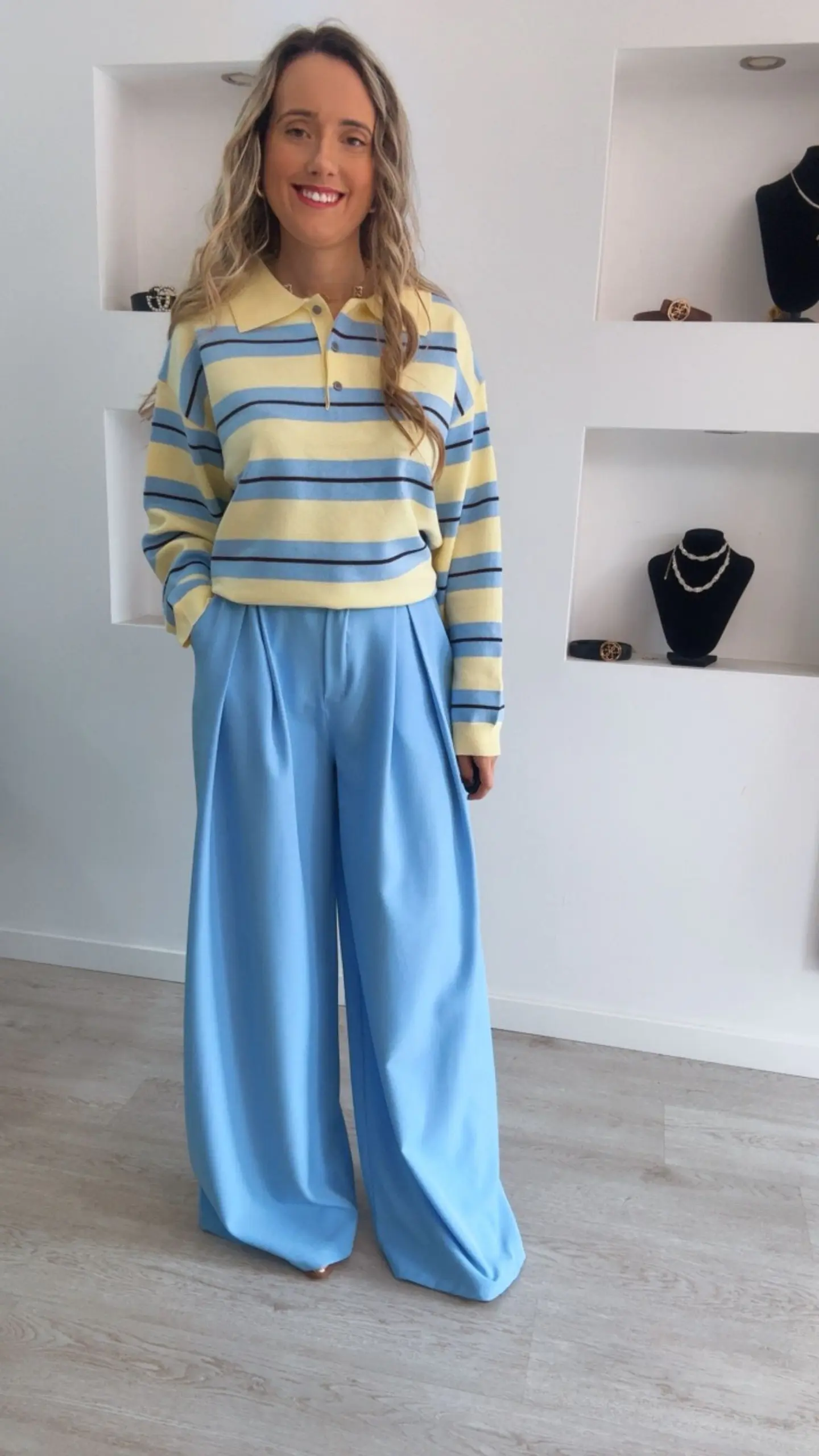 Polo de malha com riscas azuis e amarelas - TU 1