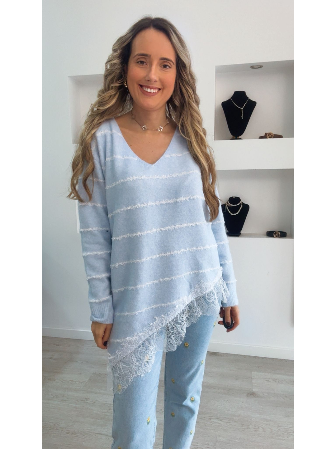 Camisola de malha com renda mais comprida de um lado - TU 4