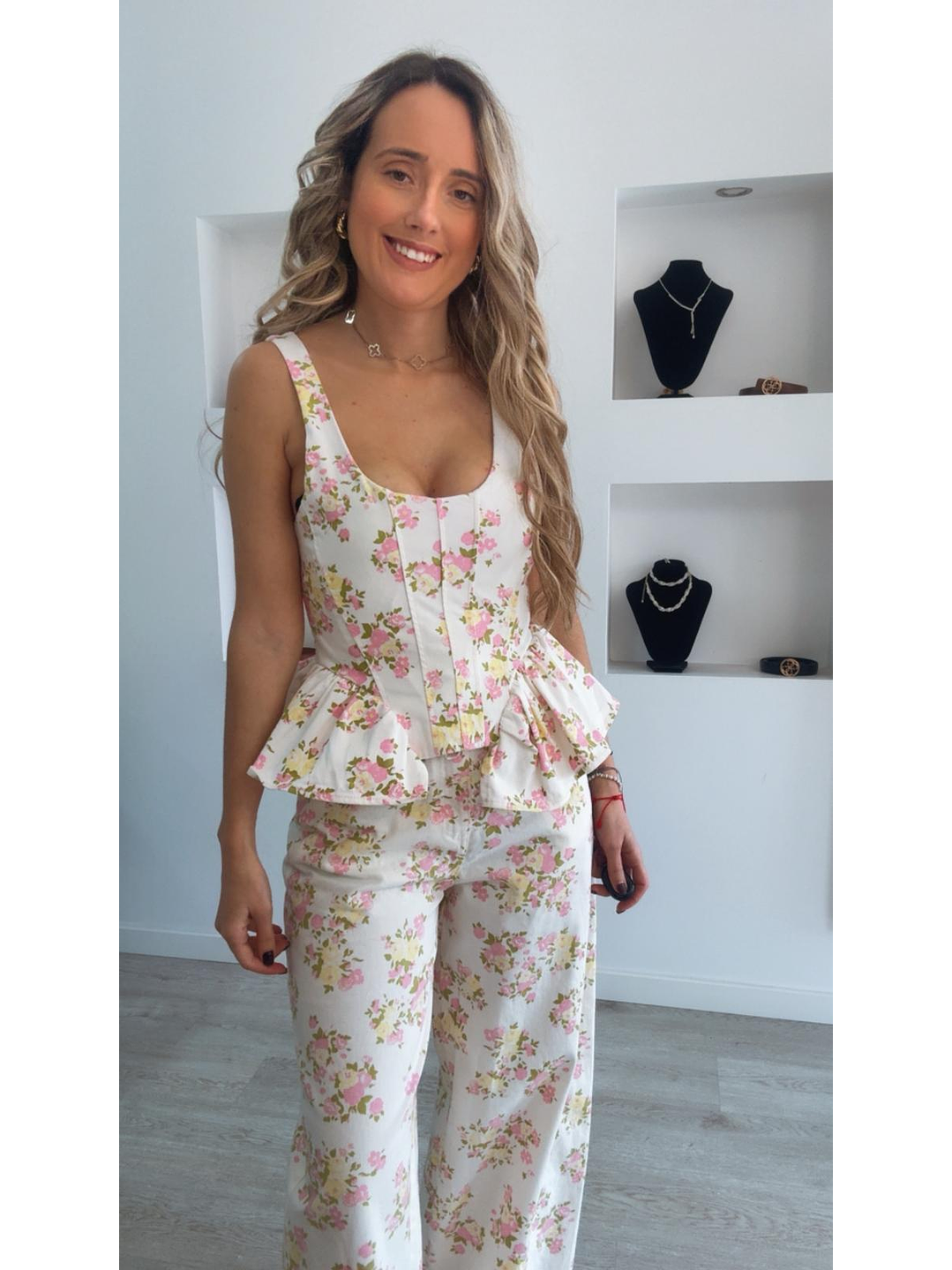 Conjunto top e calça estampado da Lumina 3