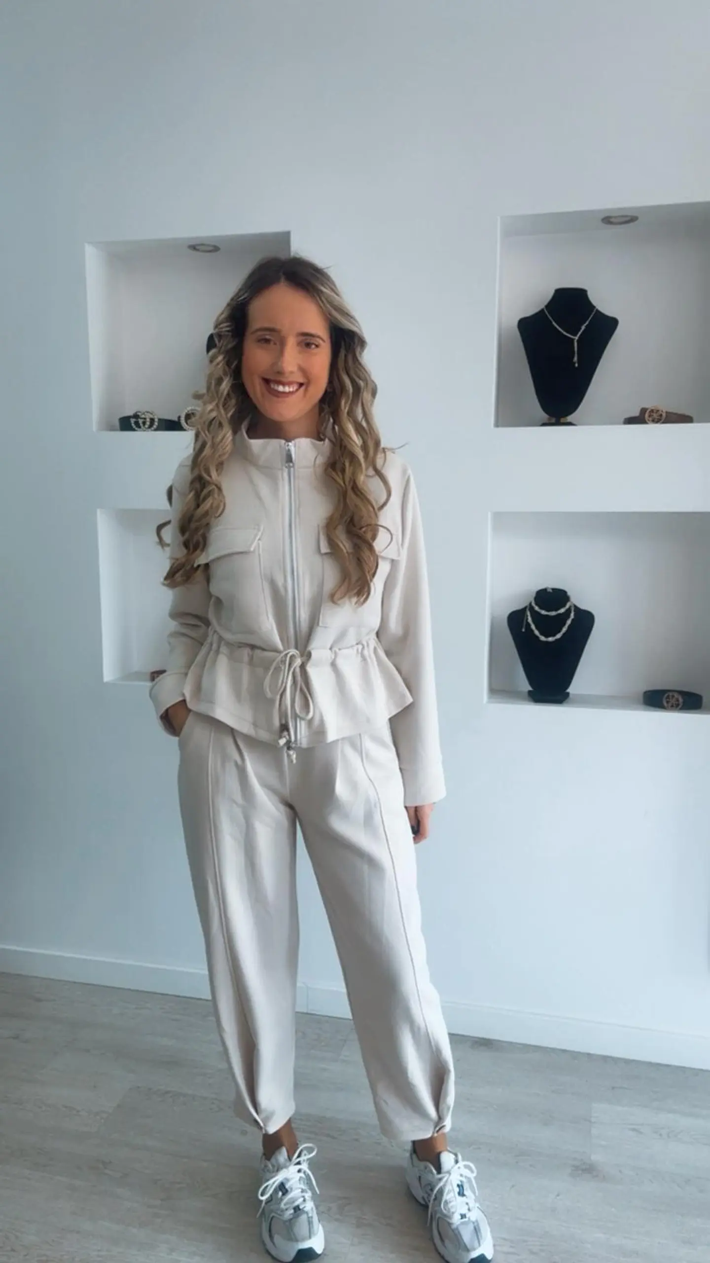 Conjunto de casaco e calça com detalhe de botão - TU  15