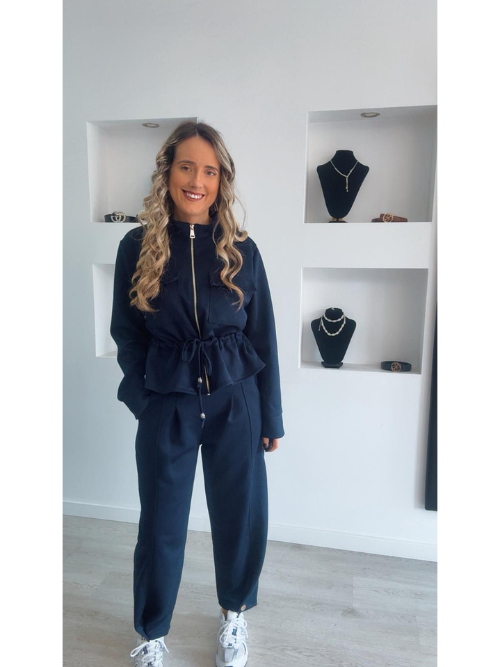 Conjunto de casaco e calça com detalhe de botão - TU  7