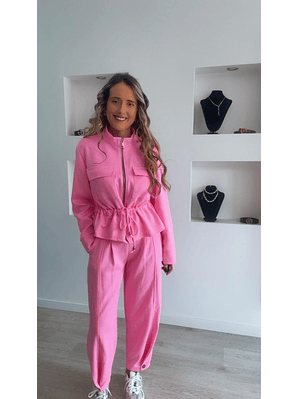 Conjunto de casaco e calça com detalhe de botão - TU 