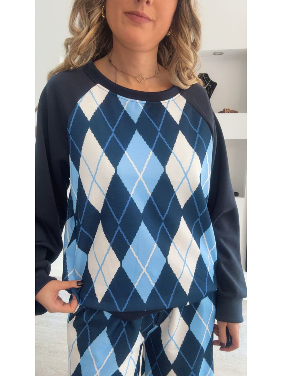 Fato de treino com losangos na camisola e calça - TU 7