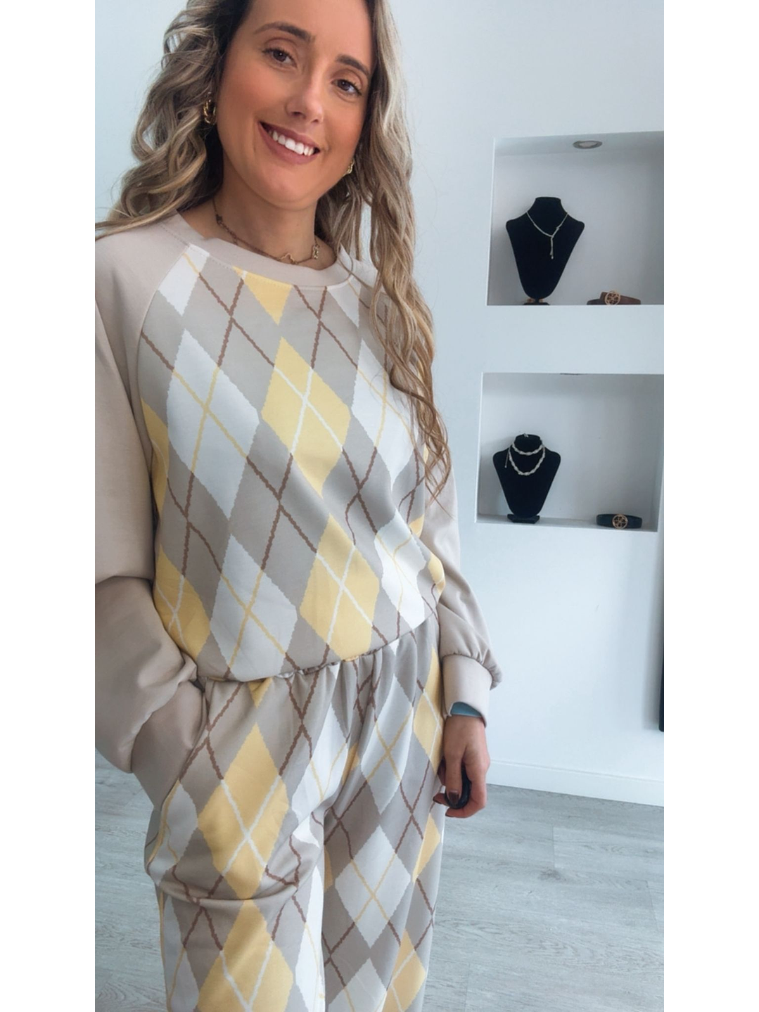 Fato de treino com losangos na camisola e calça - TU 11