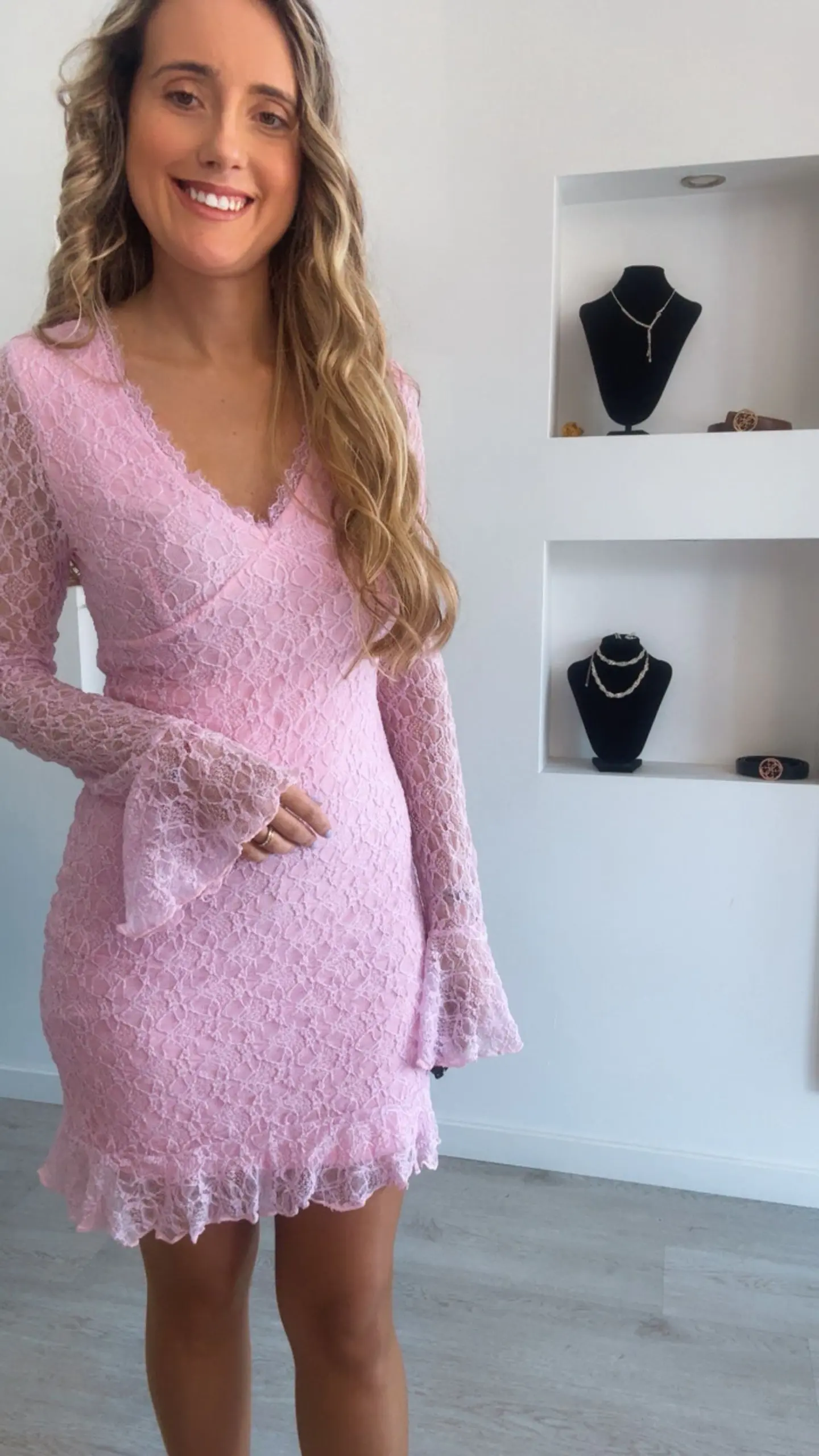 Vestido de renda justo 15