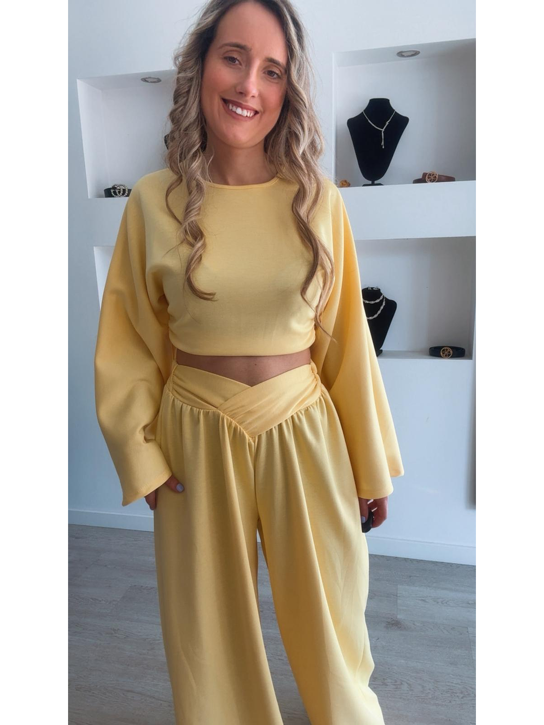 Conjunto com calça larga e camisola de manga larga - TU 10