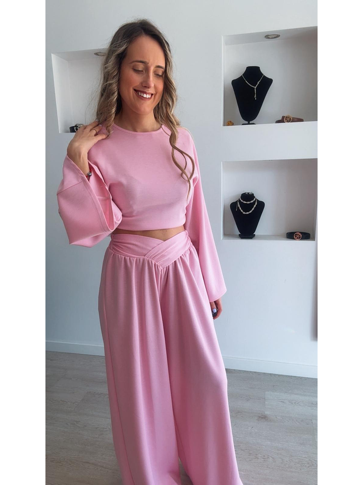 Conjunto com calça larga e camisola de manga larga - TU 6