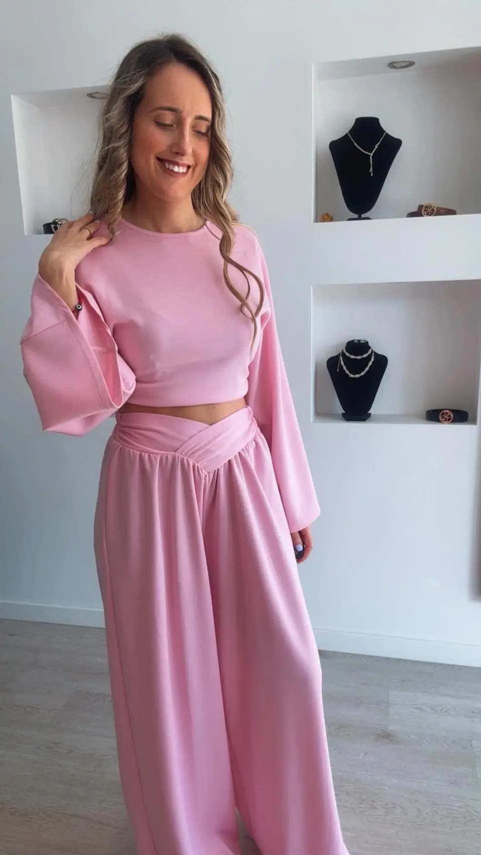 Conjunto com calça larga e camisola de manga larga - TU 6