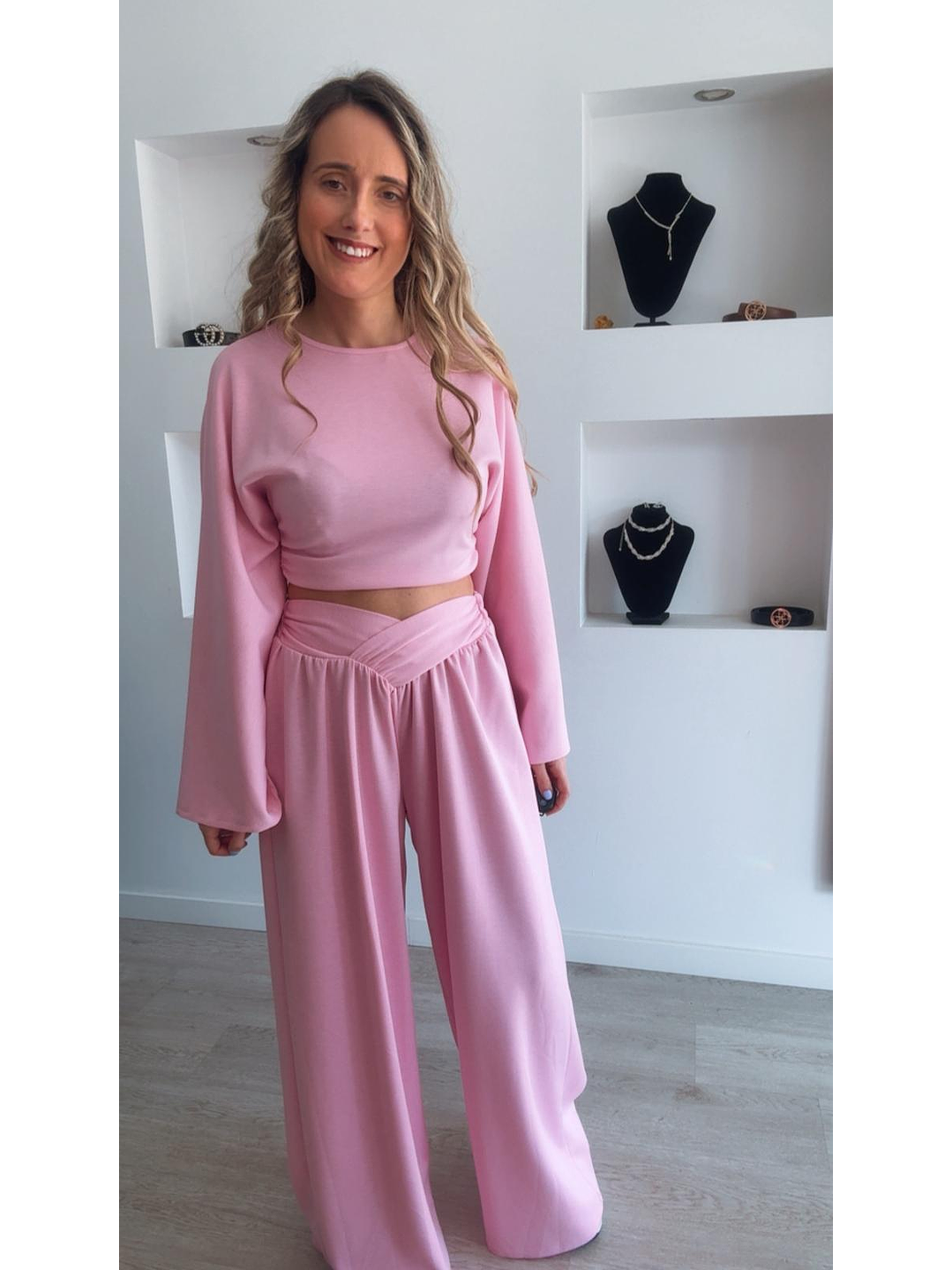 Conjunto com calça larga e camisola de manga larga - TU 4