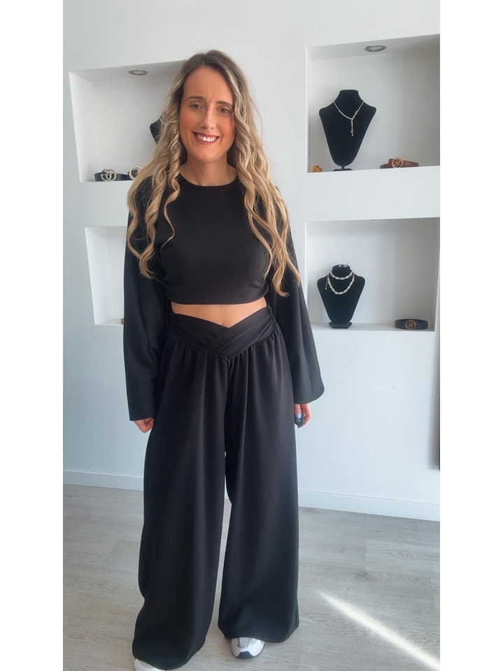 Conjunto com calça larga e camisola de manga larga - TU 13