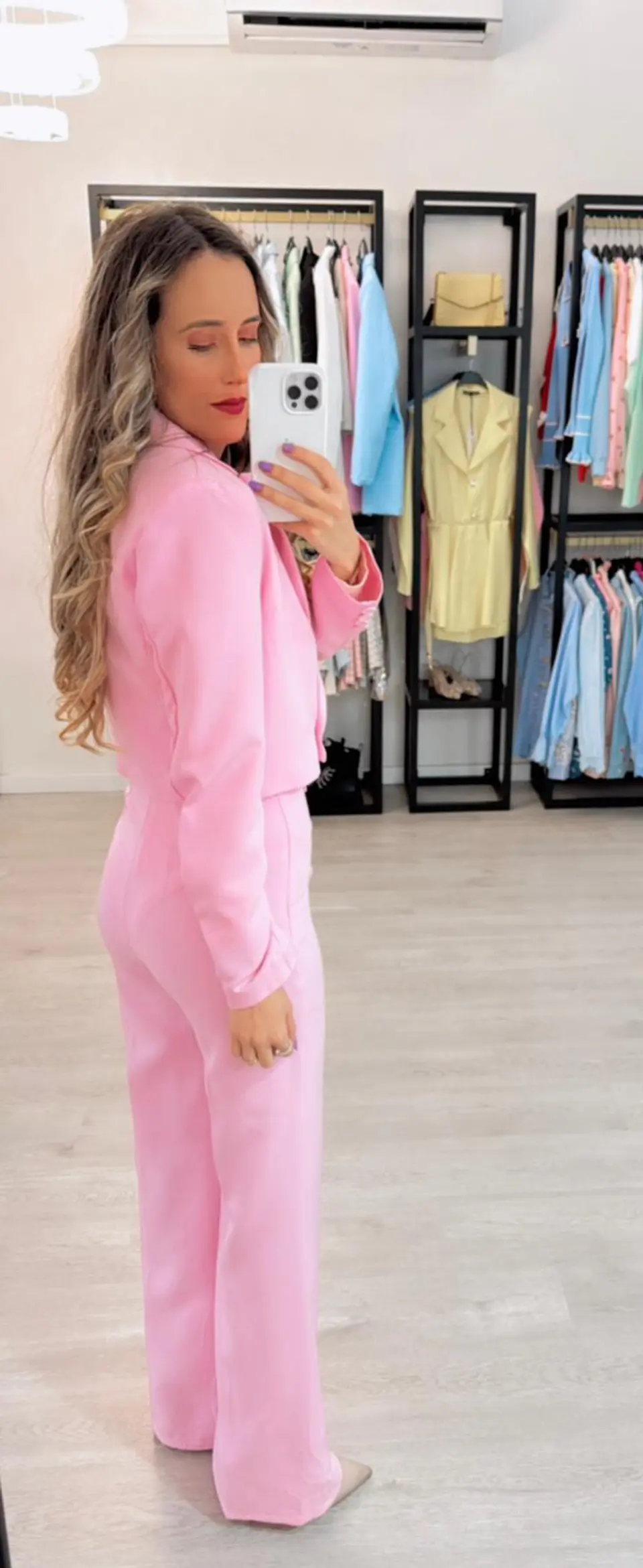 Fato com blazer curto 4