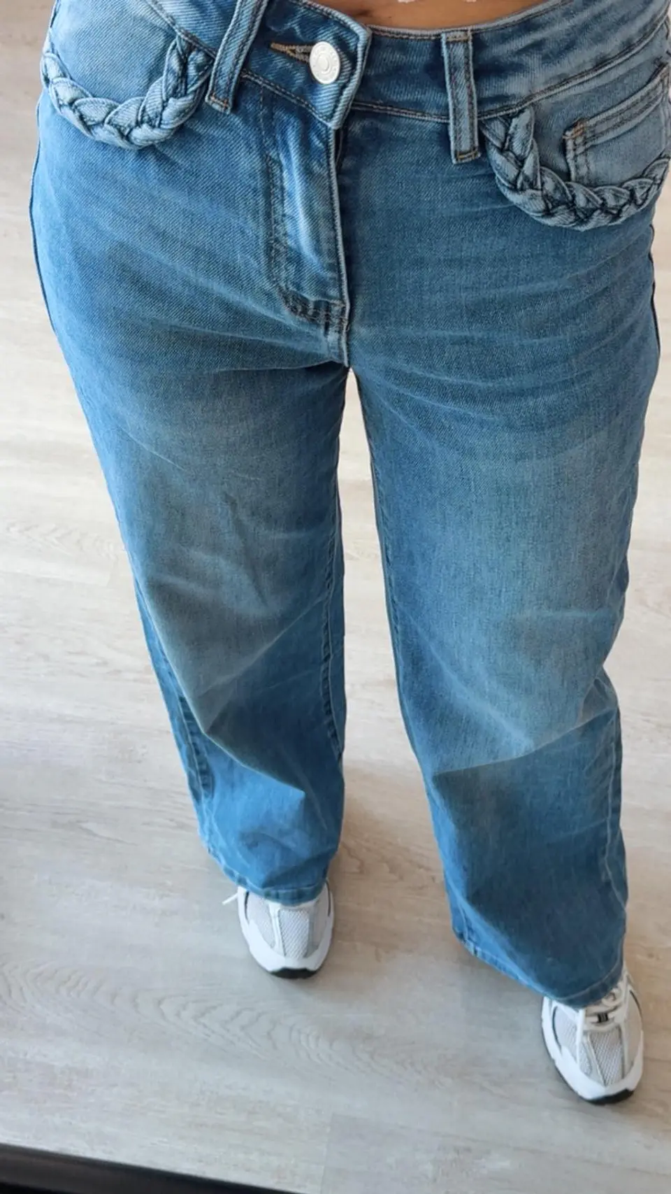 Calça de ganga com tranças nos bolsos 5