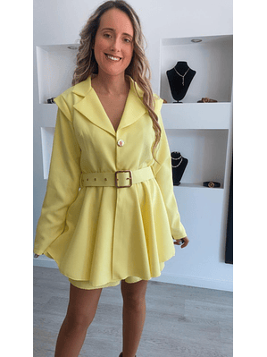 Macacão amarelo com cinto - TU