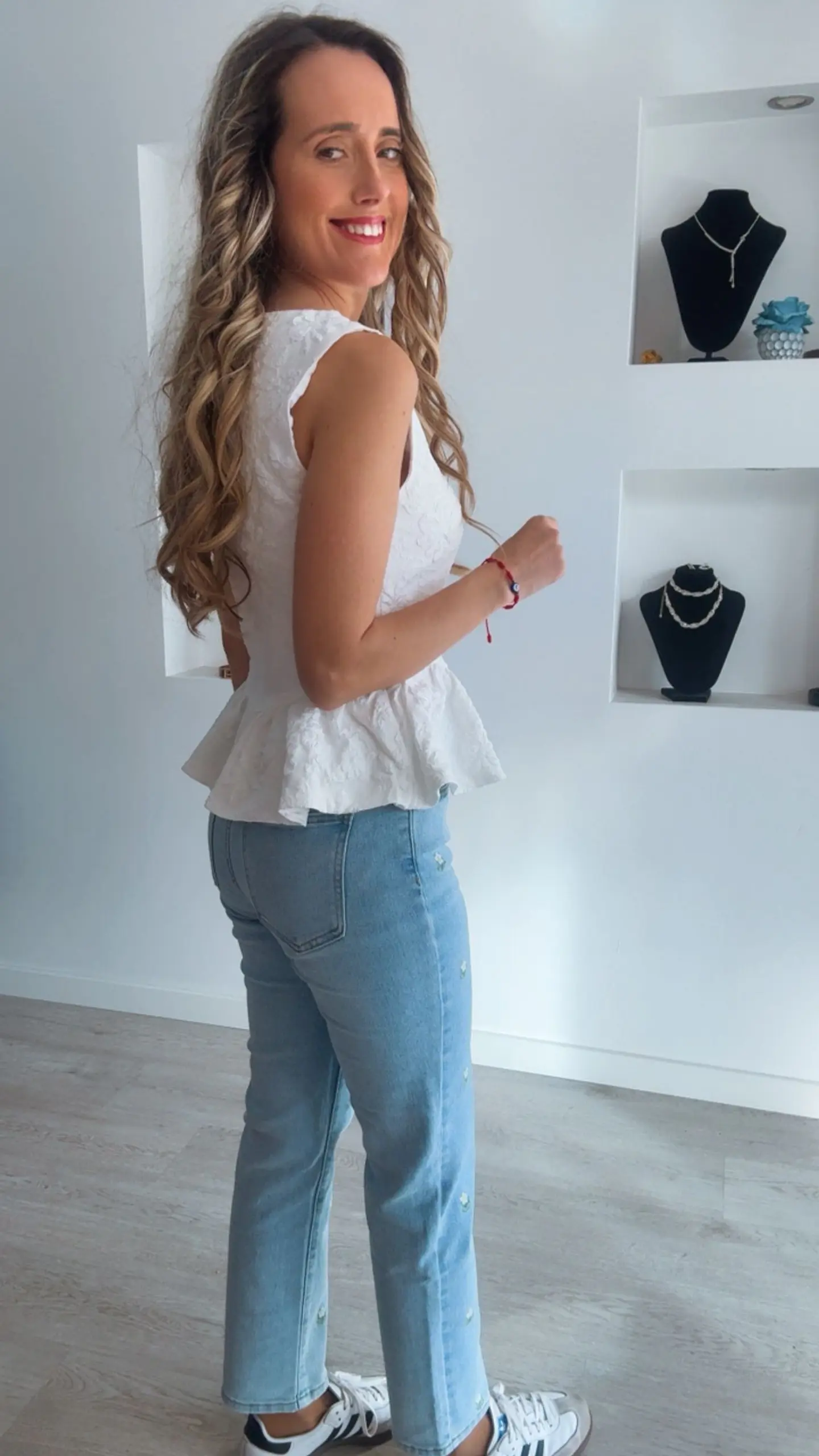 Blusa com folho e flores estampadas 7