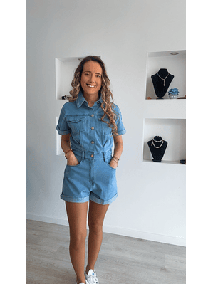 Macacão de calção em ganga