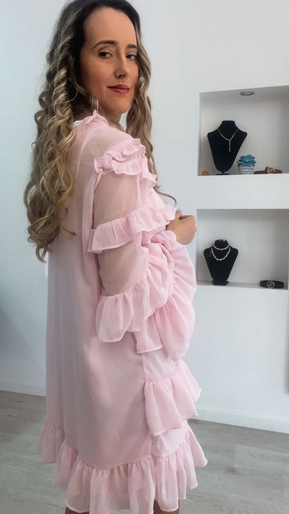 Vestido com folhos de manga comprida 2