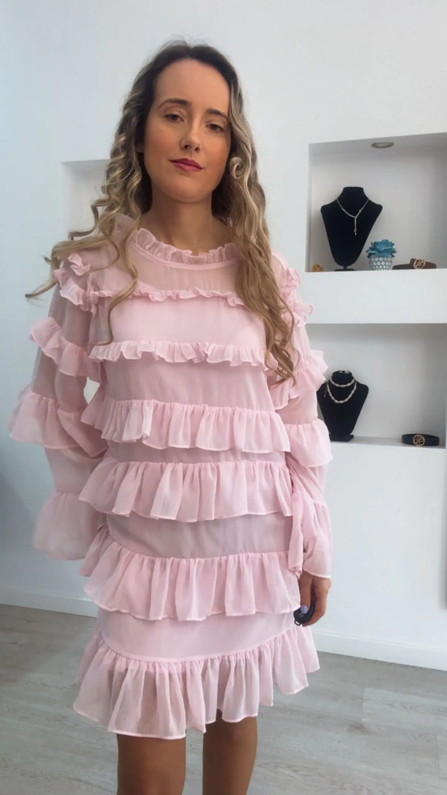 Vestido com folhos de manga comprida 3
