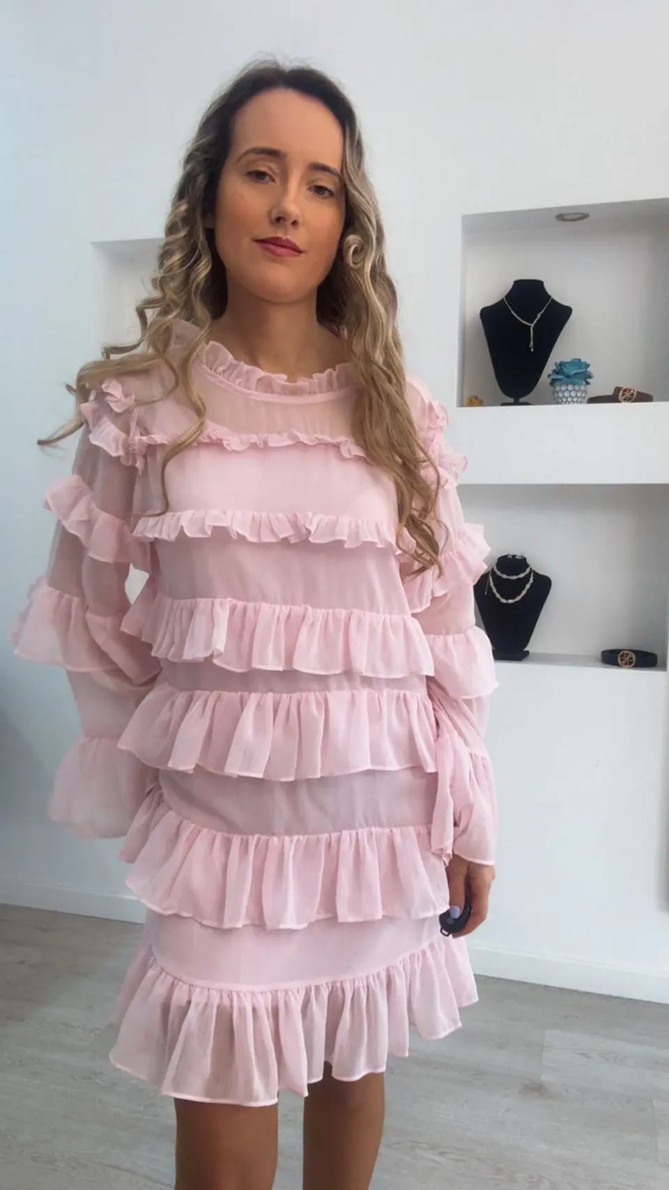 Vestido com folhos de manga comprida 3