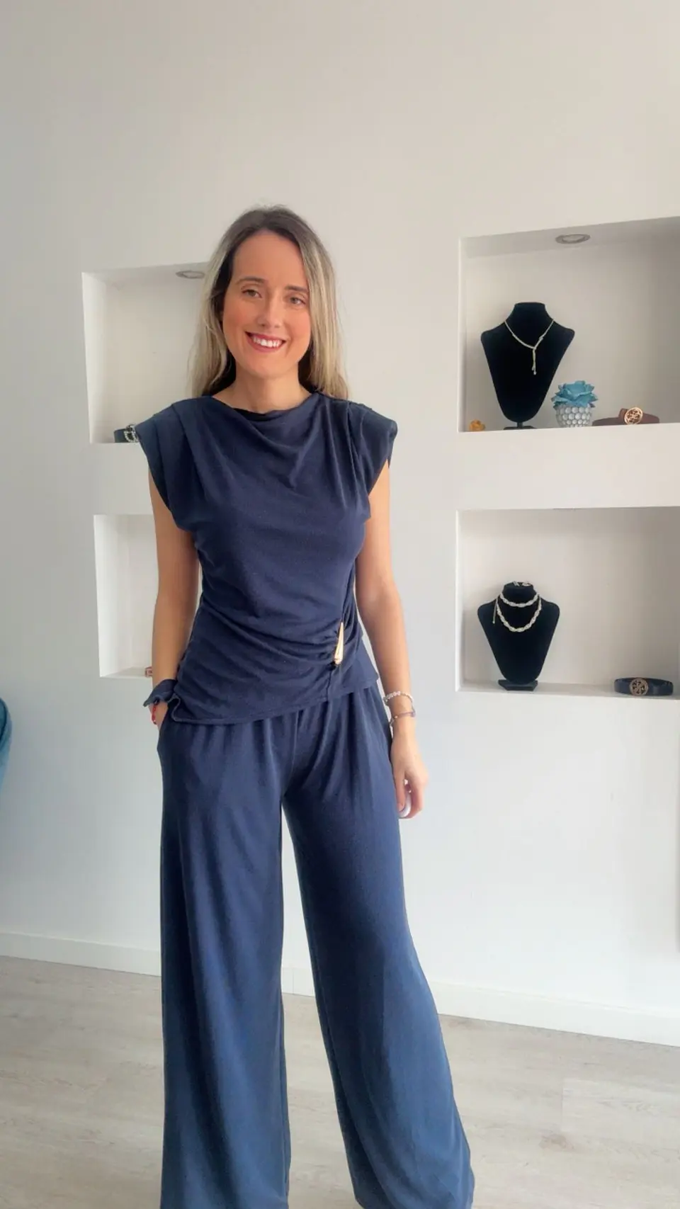 Conjunto calça e túnica com ombreiras 13