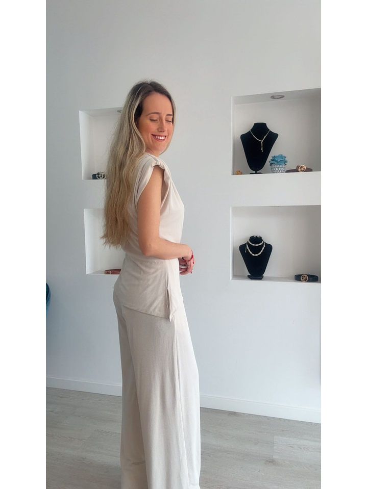 Conjunto calça e túnica com ombreiras 11