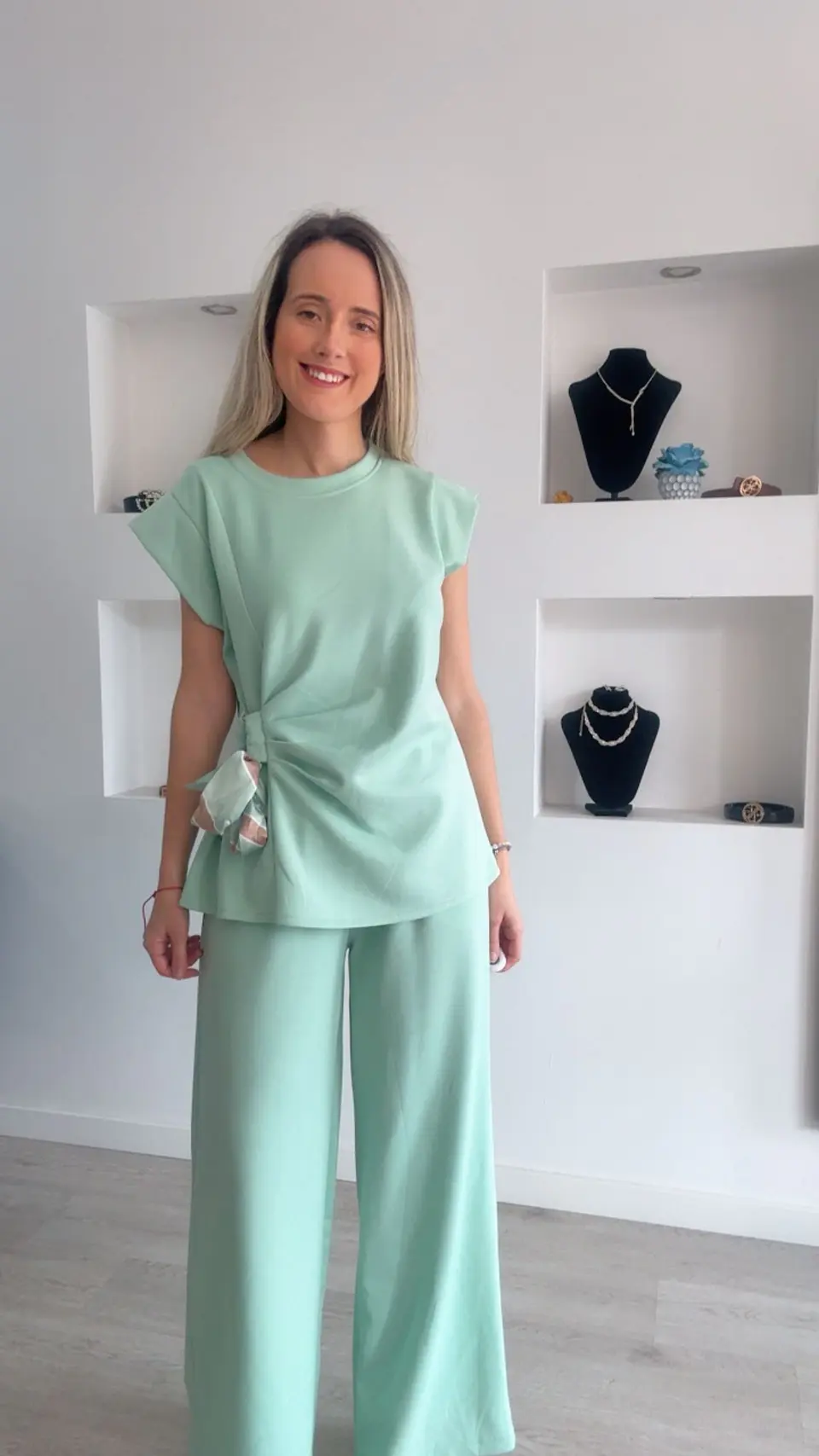 Conjunto túnica e calça com detalhe de laço em cetim - TU 4