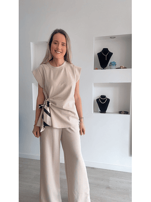 Conjunto túnica e calça com detalhe de laço em cetim - TU