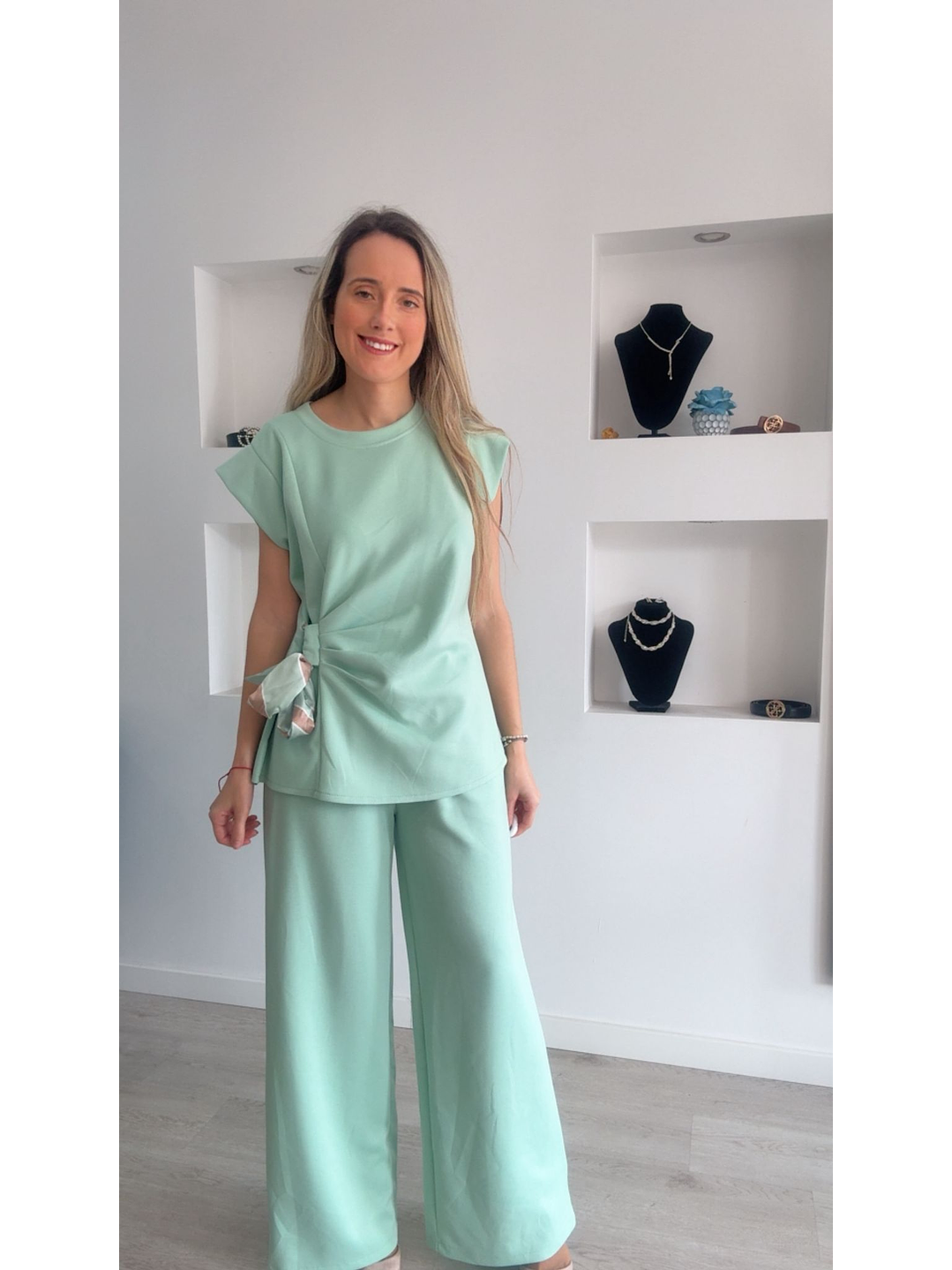 Conjunto túnica e calça com detalhe de laço em cetim - TU 7