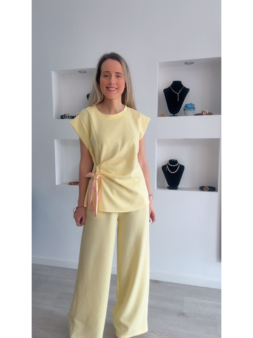 Conjunto túnica e calça com detalhe de laço em cetim - TU 10