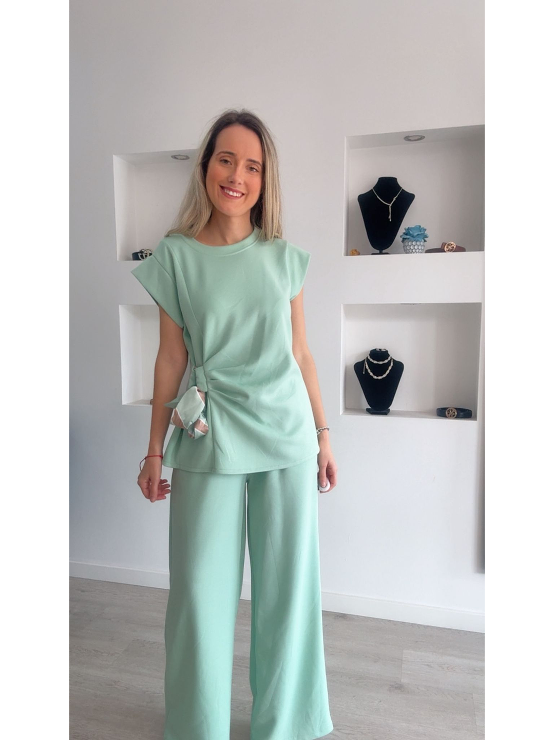 Conjunto túnica e calça com detalhe de laço em cetim - TU 6